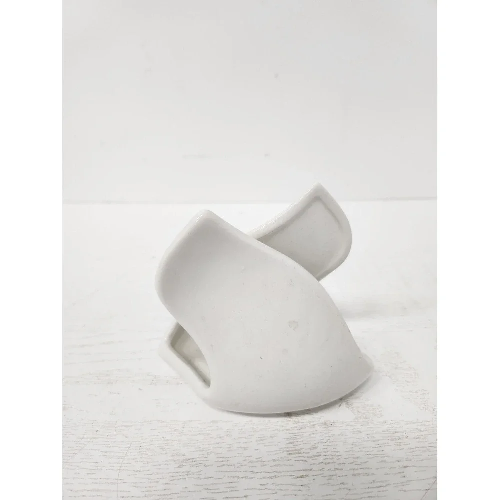 VTG White Lilly Floral Asymmetric Napkin Holder‎ Ceramic Italian Pottery Cottage